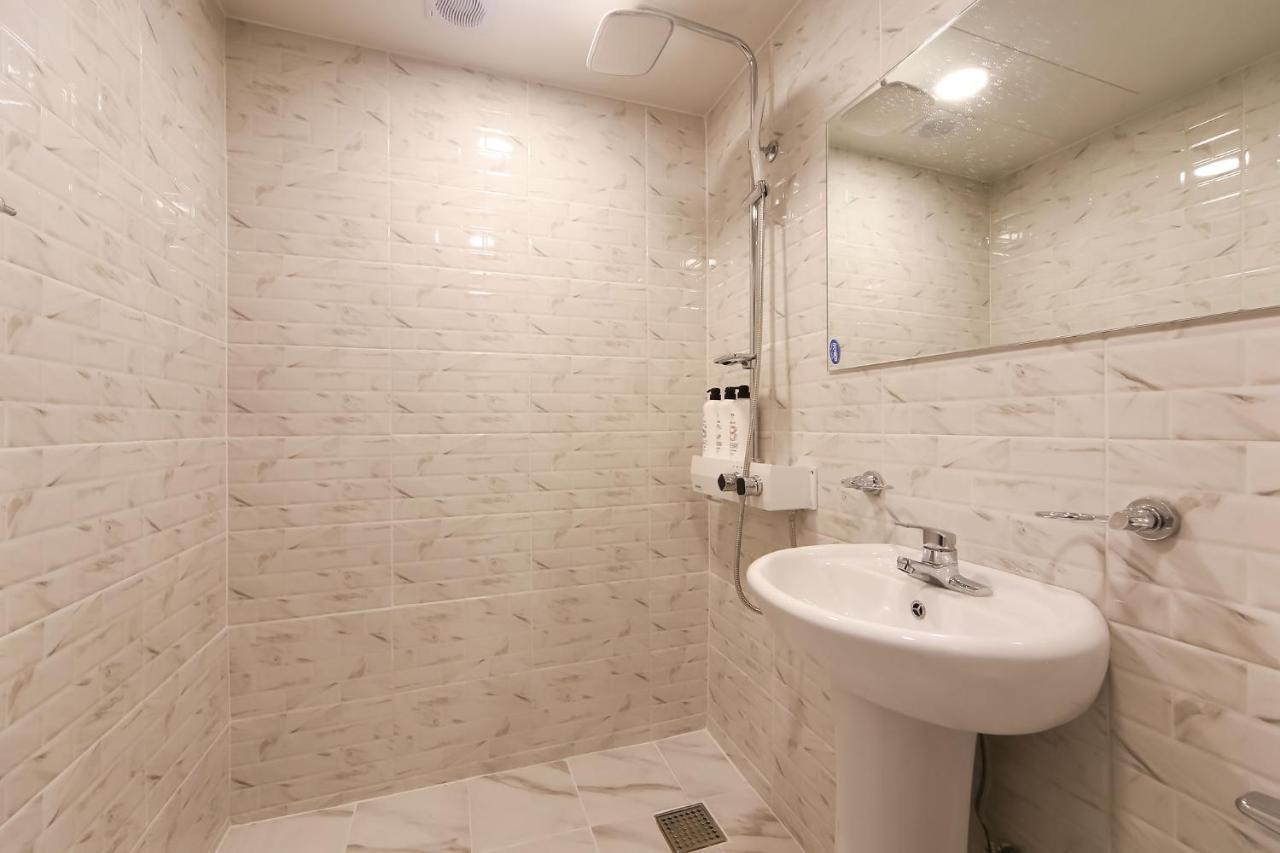 Prince Motel Busan Exterior photo
